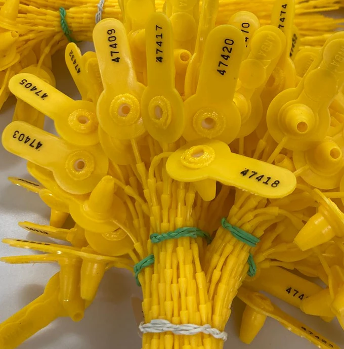 Plomby plastikowe numerowane 